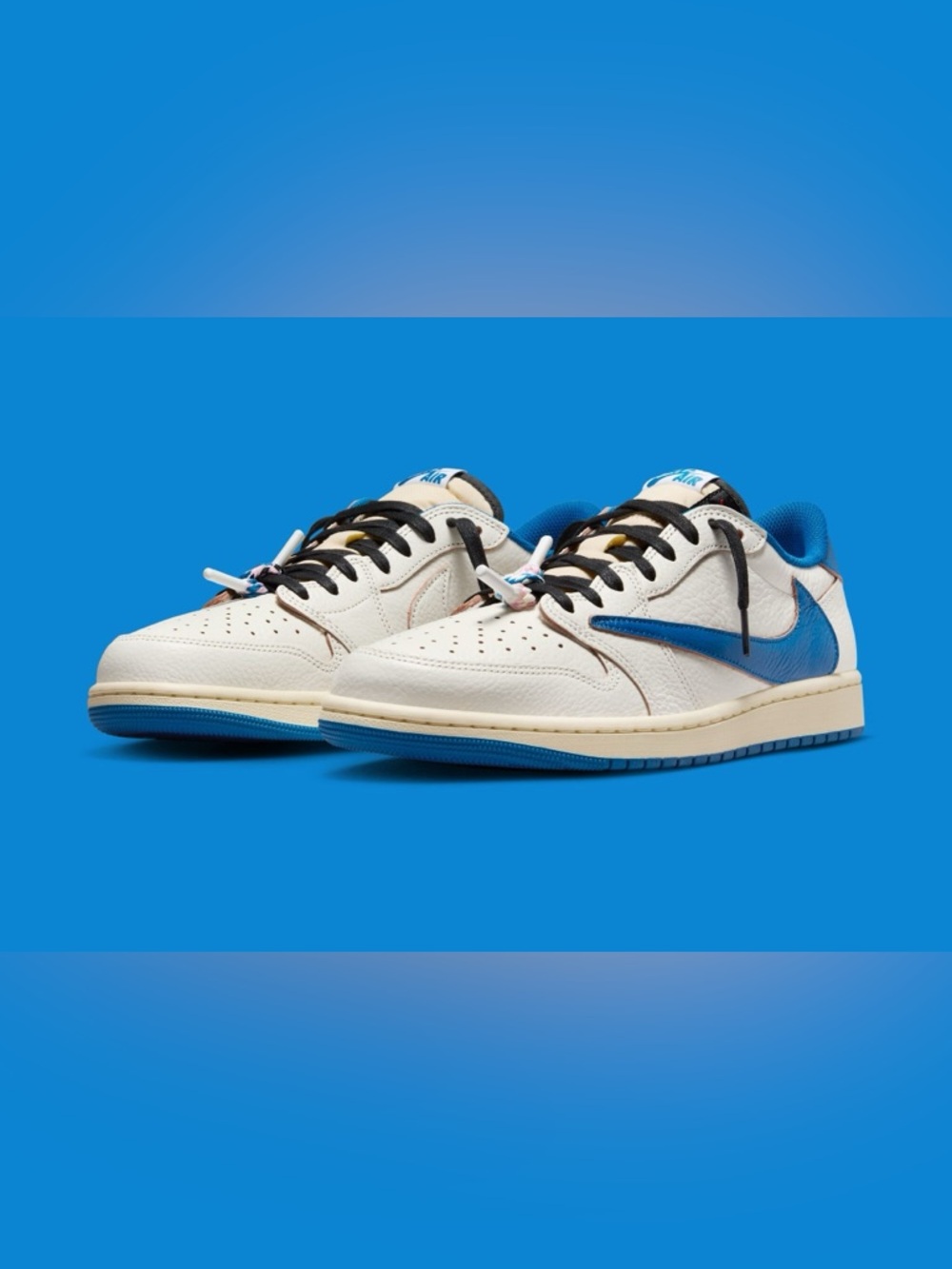 Travis Scott x Fragment x Air Jordan 1 Low OG
Muslin-Military Blue DM7866-104